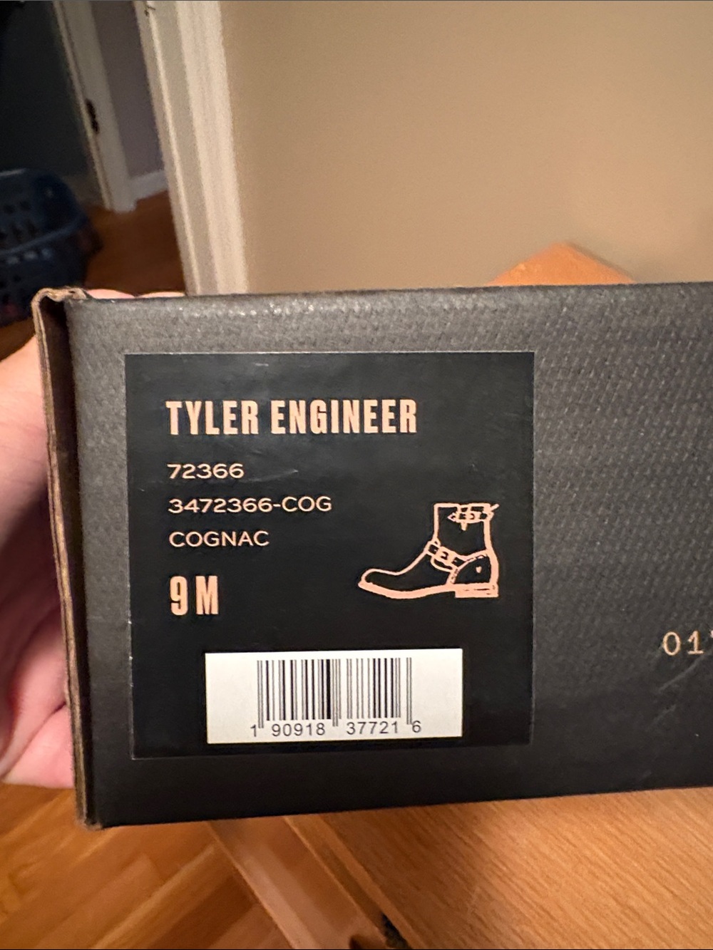 Frye  women’s boots size 9 excellent condition in box - Picture 2 of 5